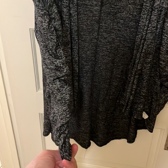 Cardigan with fancy sleeves - Picture 3 of 6